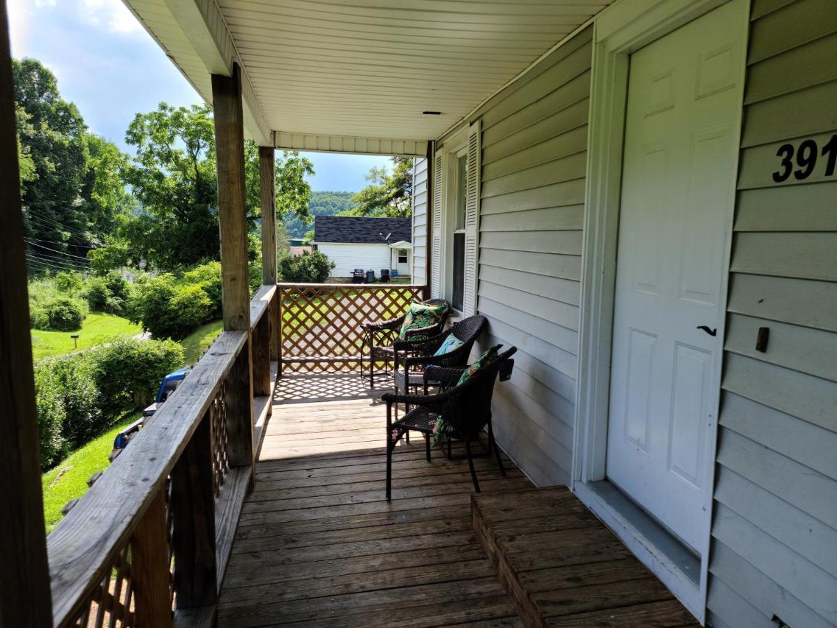 The Dragon'S Den 5 Bedroom House 1 Mile To Main St Tazewell Экстерьер фото